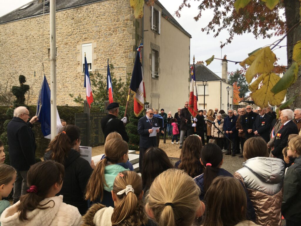 Commémoration du 11 novembre 2023, près du monument aux morts.