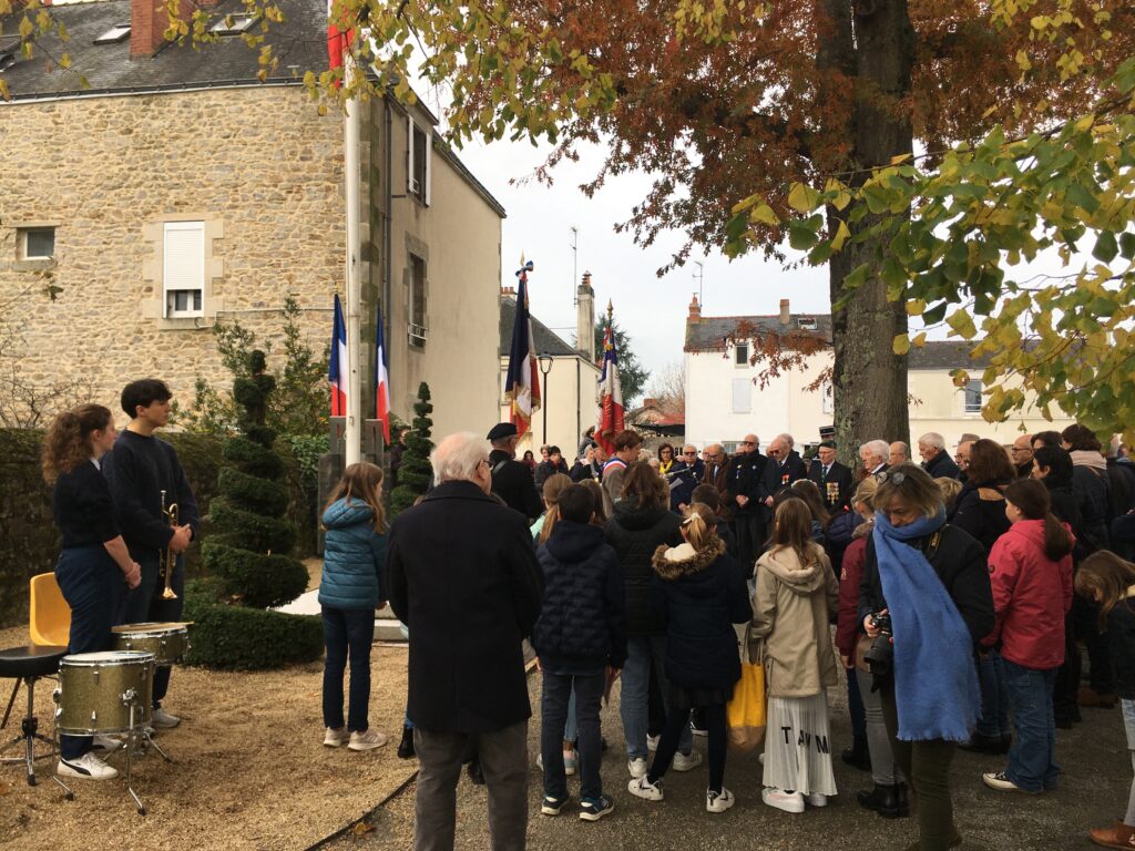 Commémoration du 11 novembre 2023, près du monument aux morts.