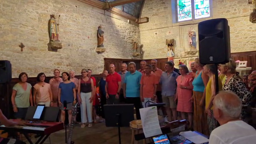 photo du concert des 2 chorales à Bongarant, le 12/07/2025